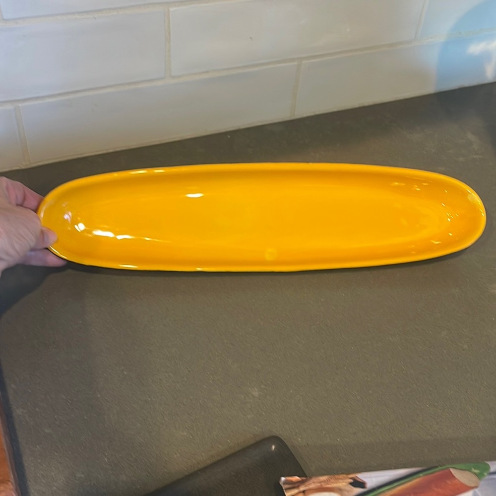 Bright yellow, 16“ x 3.75“ ceramic bread tray